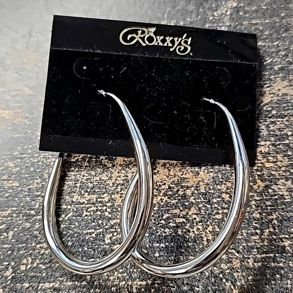 Silver hoop earrings - Picture 1 of 1